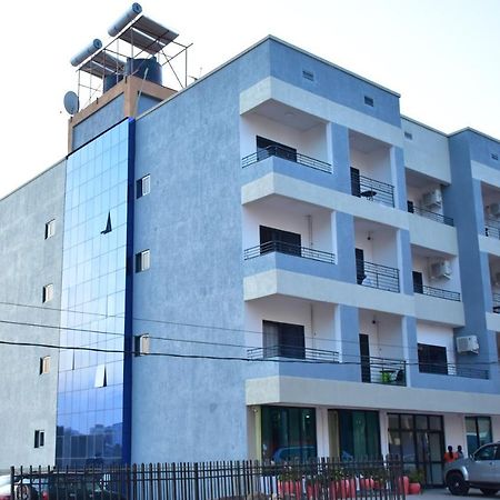 Centric Hotel Kigali Exteriör bild