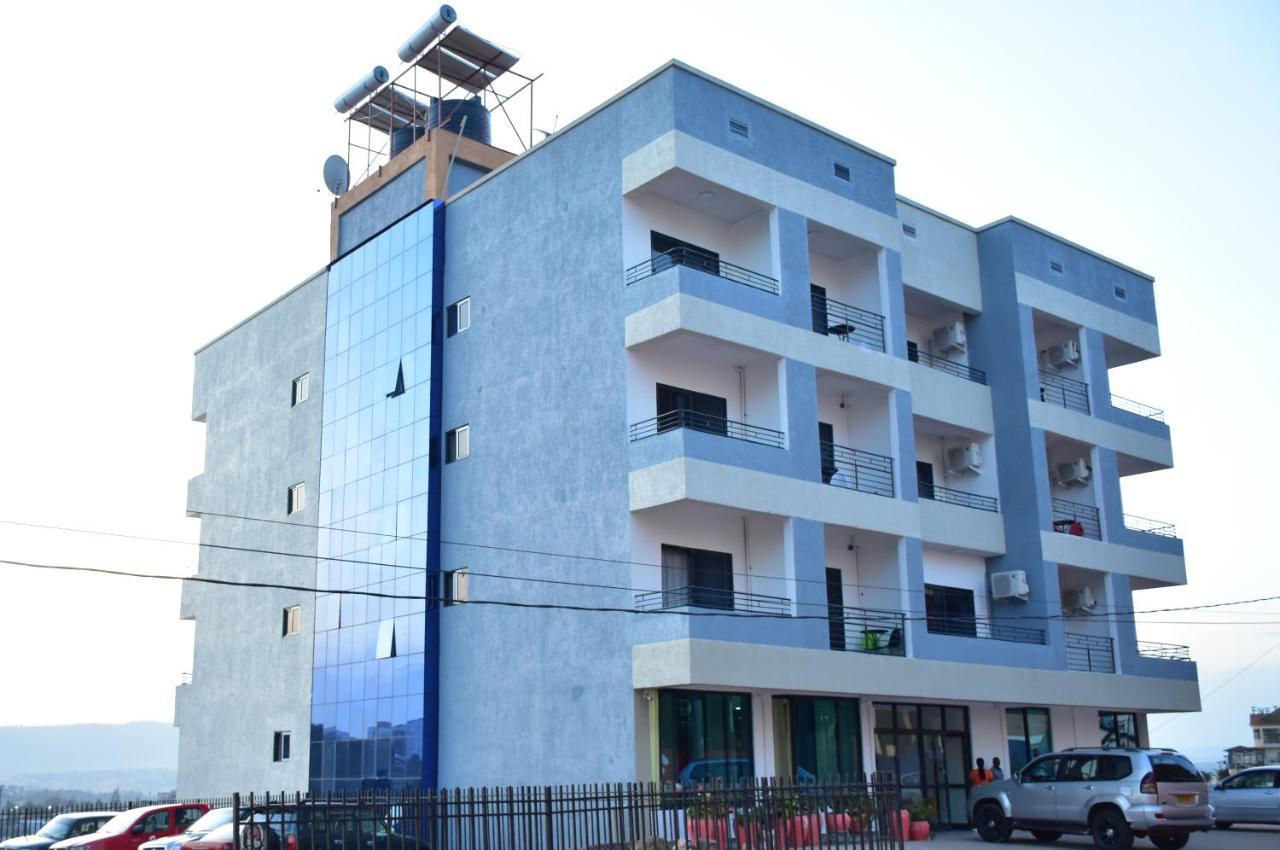 Centric Hotel Kigali Exteriör bild